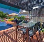 Blazing Stump Motel  Suites - Queensland Tourism