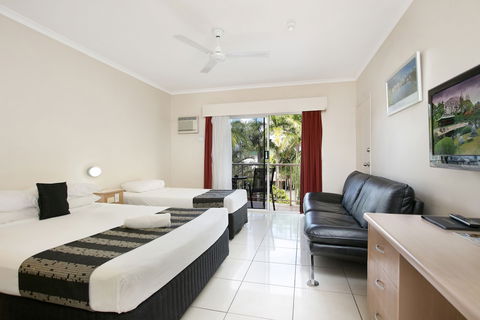 Cairns City Sheridan - QLD Tourism 6