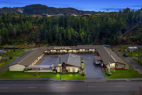 Gold Rush Inn - QLD Tourism 2