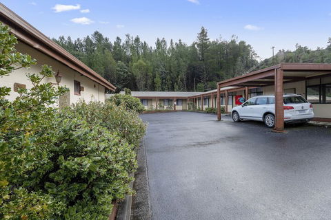Gold Rush Inn - QLD Tourism 3