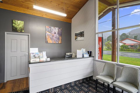 Gold Rush Inn - QLD Tourism 5
