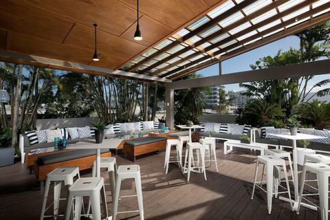 Rydges Plaza Cairns - QLD Tourism 6
