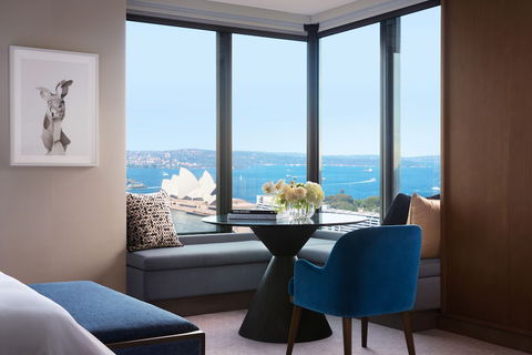 Four Seasons Hotel Sydney - QLD Tourism 5