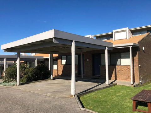Beachfront Motel - QLD Tourism 3