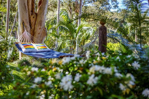 Sensom Luxury Bed & Breakfast - QLD Tourism 3