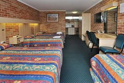 Windsor Terrace Motel - Queensland Tourism 4