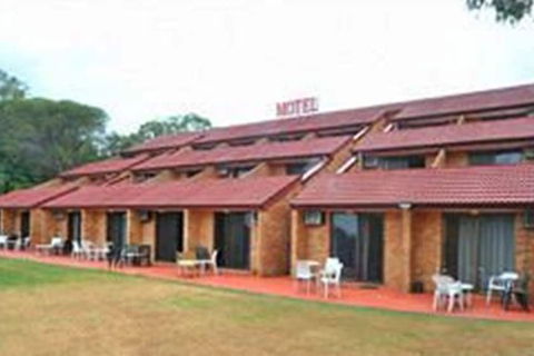 Windsor Terrace Motel - Queensland Tourism 1