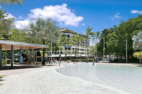 Mantra Esplanade - QLD Tourism 0