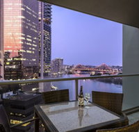 Oaks Brisbane on Felix Suites - QLD Tourism