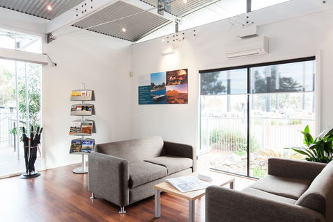 Majestic Oasis Apartments - QLD Tourism 4