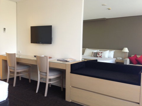 Coogee Sands Hotel And Apartments - QLD Tourism 6