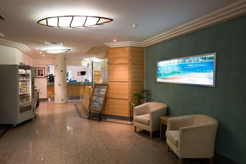 Beachcomber International Resort - Queensland Tourism 6