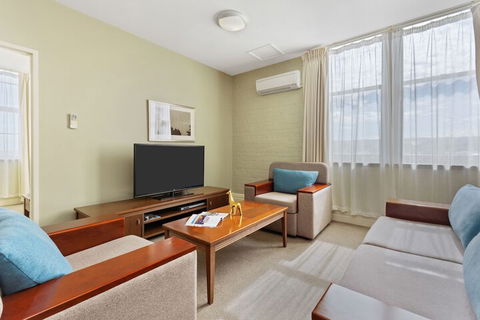 Quest Launceston Serviced Apartments - Queensland Tourism 4