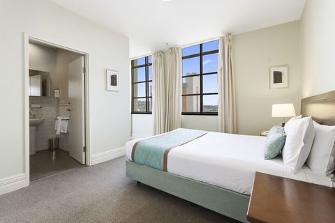 Quest Launceston Serviced Apartments - Queensland Tourism 7