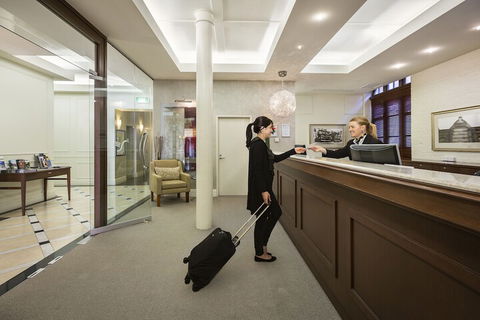 Quest Launceston Serviced Apartments - Queensland Tourism 3
