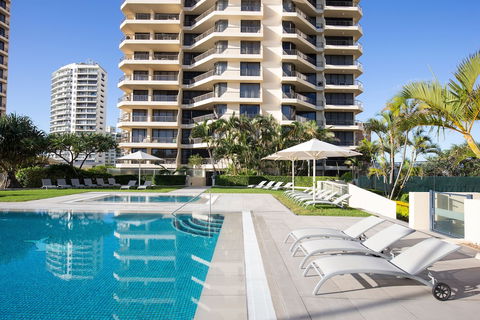 Paradise Centre Apartments - Queensland Tourism 3