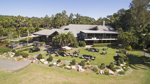 BreakFree Aanuka Beach Resort - QLD Tourism 0
