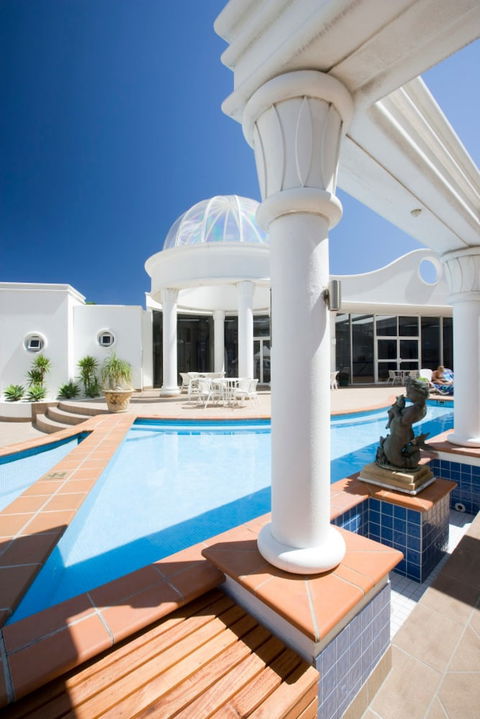 Phoenician Resort - Queensland Tourism 6