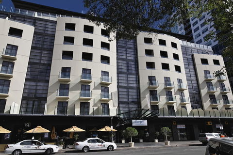 Mantra Hindmarsh Square - QLD Tourism 1