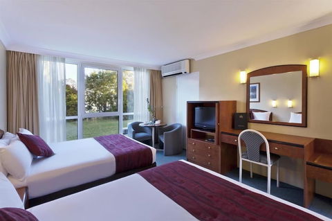 Alpine Motor Inn - Queensland Tourism 4