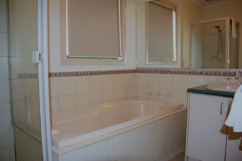 Mount Waverley Townhouses - QLD Tourism 4