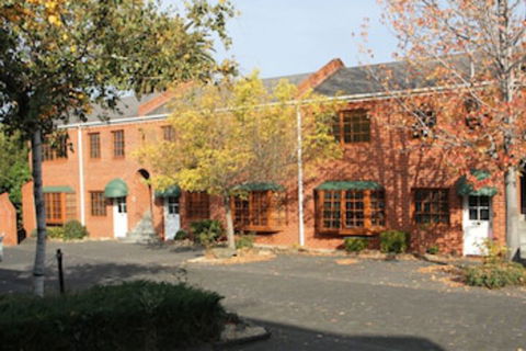 Bay Hotel Apartments - Queensland Tourism 0