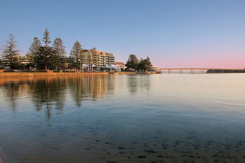 Oaks The Entrance Waterfront Suites - Queensland Tourism 7