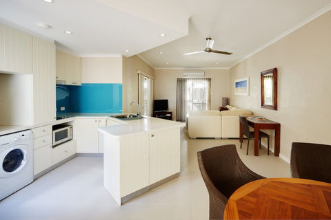 Seashells Broome - QLD Tourism 5