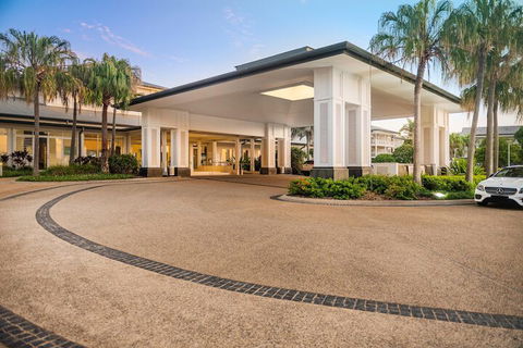 Mantra On Salt Beach - QLD Tourism 6