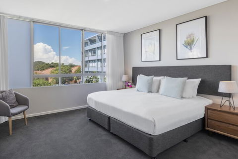 Oaks Nelson Bay Lure Suites - QLD Tourism 2