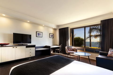 Brighton Savoy - Queensland Tourism 4