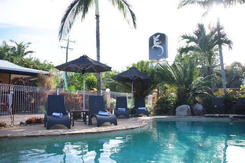 Lazy Lizard Motor Inn - QLD Tourism 5