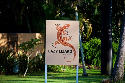 Lazy Lizard Motor Inn - QLD Tourism 0