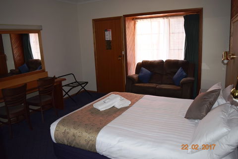 Early Australian Motor Inn - QLD Tourism 6