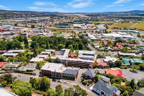Coach House Launceston - Queensland Tourism 0