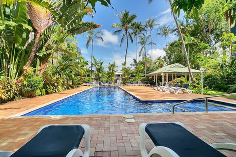 Agincourt Beachfront Apartments - Queensland Tourism 6