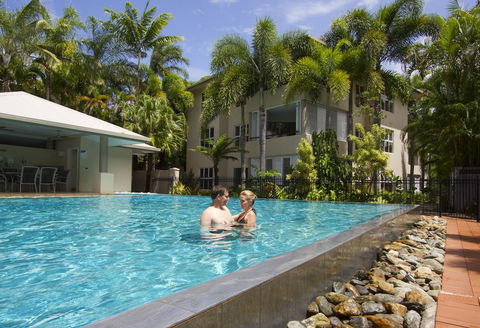 Cayman Villas - Queensland Tourism 5