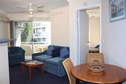 Budds Beach Apartments - QLD Tourism 5