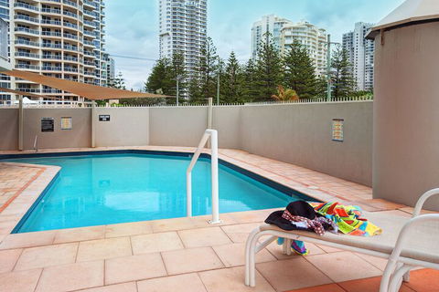 Golden Sands Apartments - Queensland Tourism 2