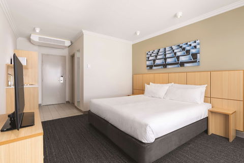 Travelodge Hotel Blacktown Sydney - Queensland Tourism 5