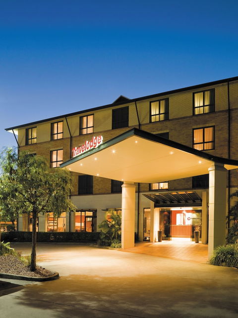 Travelodge Hotel Garden City Brisbane - QLD Tourism 0