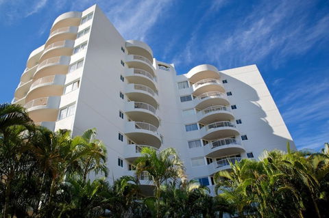 Surf Parade Resort - Queensland Tourism 1
