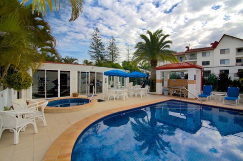 Surf Parade Resort - Queensland Tourism 5