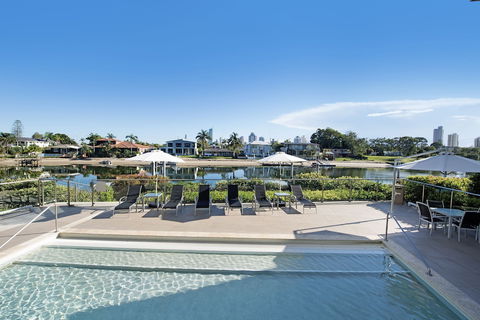 ULTIQA Freshwater Point Resort - QLD Tourism 6