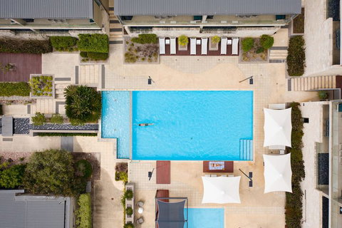 Smiths Beach Resort - Queensland Tourism 6