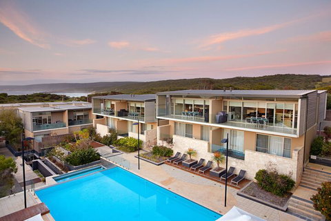 Smiths Beach Resort - Queensland Tourism 4