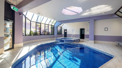 Aristocrat Apartments - Queensland Tourism 3