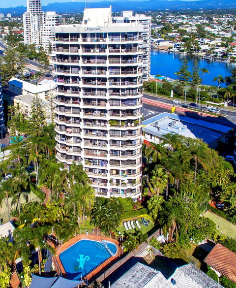 Aristocrat Apartments - Queensland Tourism 0
