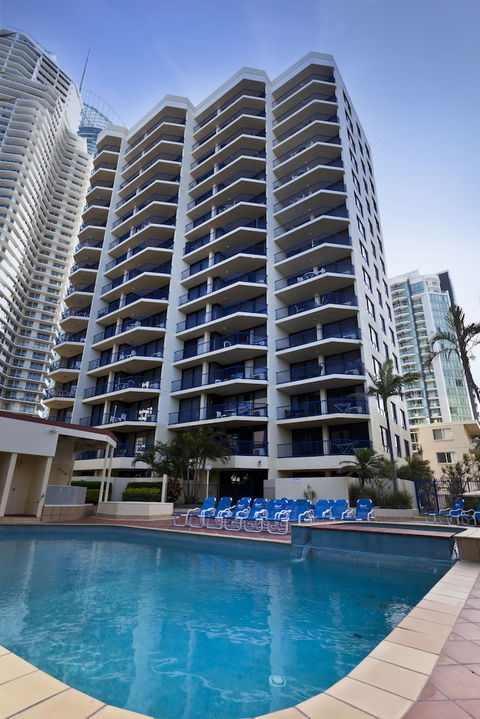Surf Regency Apartments - Queensland Tourism 3