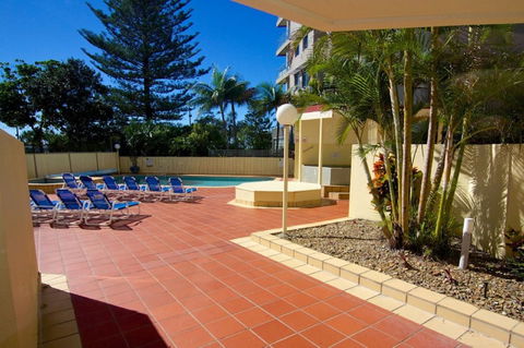 Surf Regency Apartments - Queensland Tourism 6